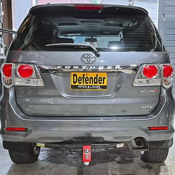 Toyota Fortuner Anterior